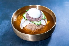 릉라각 평양냉면