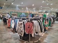 더블에잇 NC수원터미널점