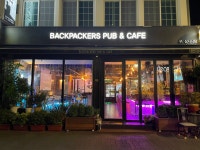 백팩커스 펍 & 카페