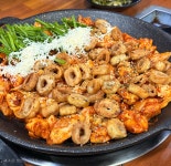 이모네식당 헬로팬닭갈비 콜라보