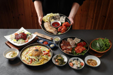 하단만족 족발&보쌈 하단오거리본점