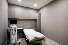 웰스피부과의원 압구정