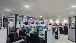 호야PC월드본점