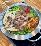 몸신 흑염소전문점