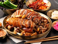 돈신 족발보쌈