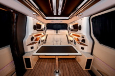 엠리무진 카니발 캠핑카 광주전시장