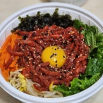 눌림이네꼬기왕비빔밥&국밥 용암점