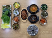 원조 시골우렁쌈밥 본점