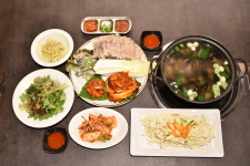 오늘도보쌈칼국수 서초2호점