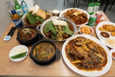 청기와뼈다귀해장국 신포점
