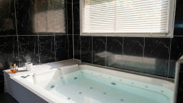 아실리 스파 펜션