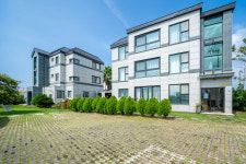 아롬타롬하우스