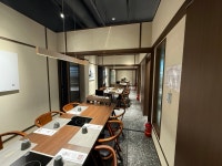 본흑염소능이삼계탕 수원탑동점