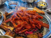 꿀꿀이숯불촌 경산사동점