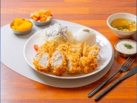 한다정돈까스칼국수