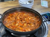 통돼지두루치기한돈돈돈 김포본점