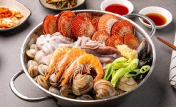 용궁해물칼국수