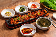 시흥목감 궁 참숯가마&가든식당