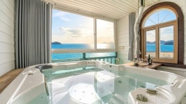 낙조가보이는 스파 펜션