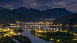 리본 감성&온수풀빌라펜션