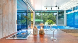 경주개울가 풀빌라