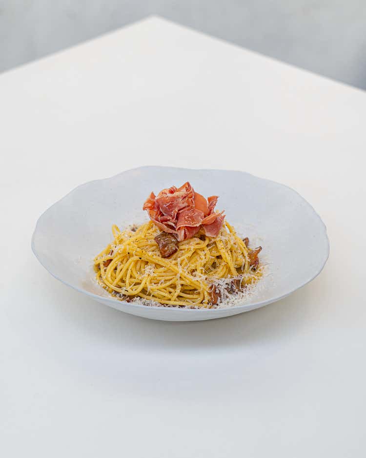 관찰레하몽carbonara pasta