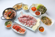 공단감자탕삼겹살 본점