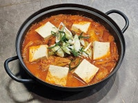 통돼지두루치기한돈돈돈 김포본점