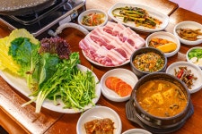 청도미나리식당 합정점