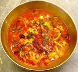 함박고을 한식 고기 산낙지구이 식사