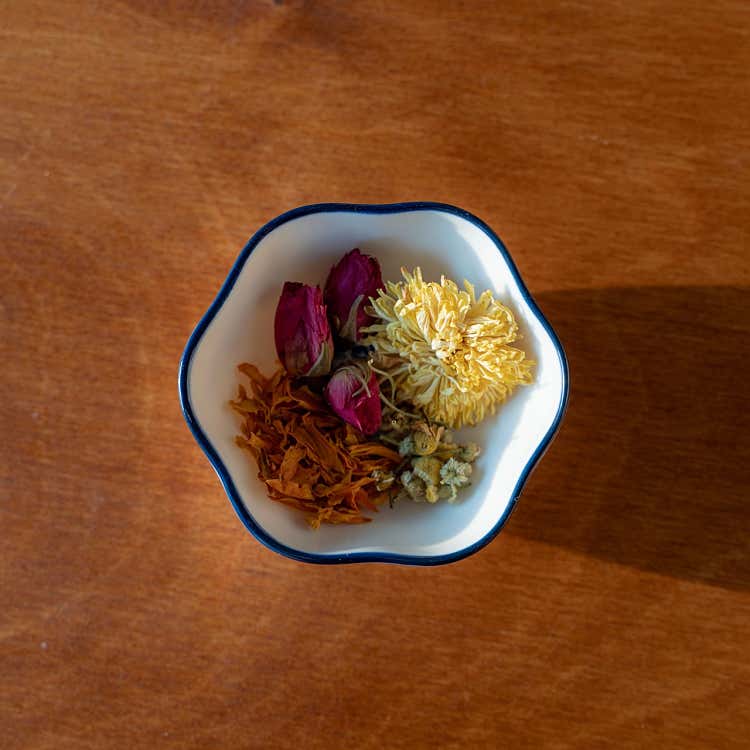 신성화차 (神聖花茶)