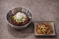 용이네
