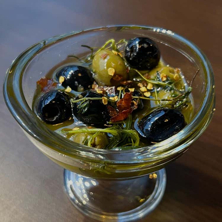 올리브 마리네이드
