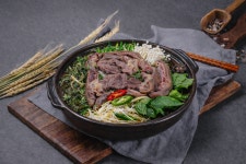 흑염소요리전문점