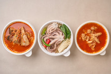 반찬가게 부엌에서