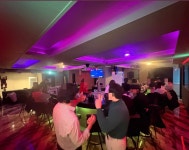 넘버원탁 가라오케