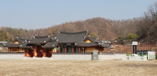 충의사