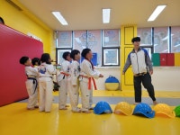 용인대아름태권도