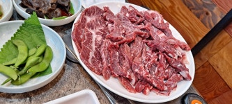초원암소숯불
