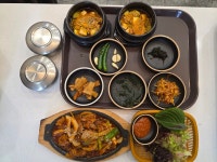 촌집 돼지국밥전문점