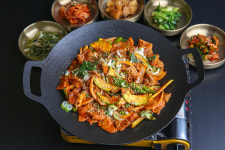 풍년마을 솥뚜껑 생 삼겹살
