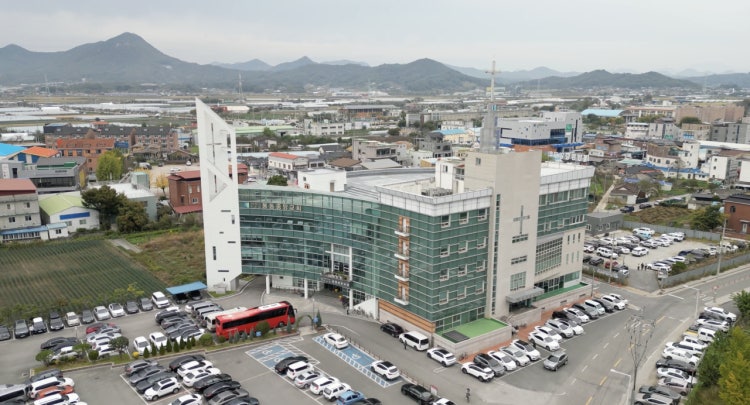 봉동중앙교회 사진 1