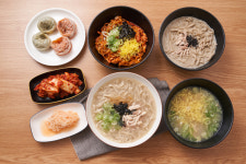 돌담닭칼국수