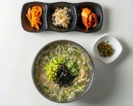 소담닭칼국수