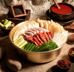 윤가네 역전오리 마곡발산점