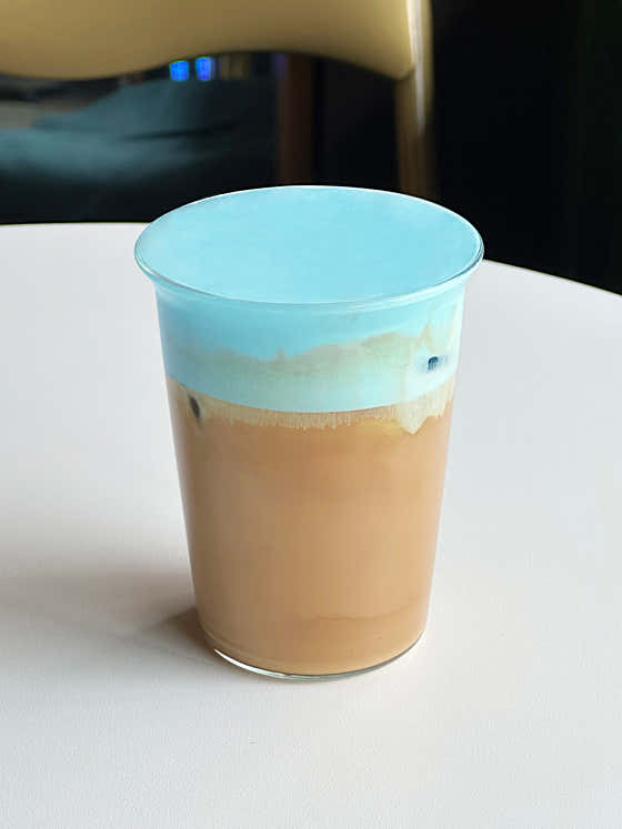 딥코브 커피 사진