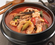 용이보쌈 본점
