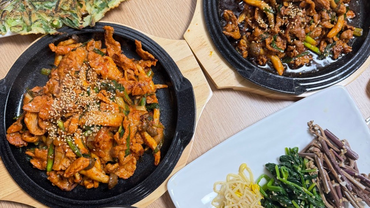 하늘천따지 보리밥과고기한상