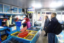 민락어패류시장 용궁상회