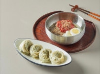 배달돼지 냉면& 비빔밥